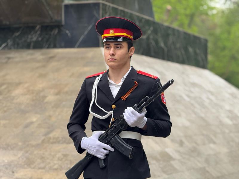 Всероссийская акция «Пост №1». Почетный караул у мемориального комплекса  «Память».