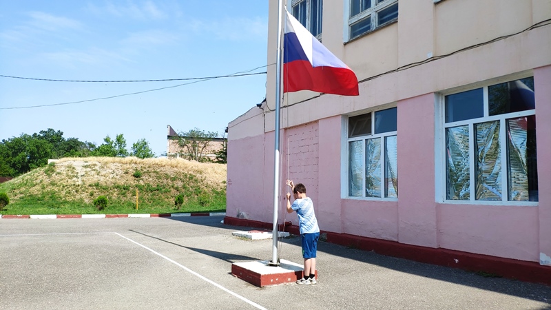 Четвертый день в пришкольном лагере «Дружба».